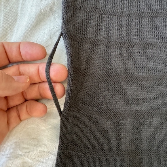 Le Temps des‎ Cerises Long Sleeve Cowl V-Neck Sweater Dress Greenish-Gray Small - Picture 9 of 15